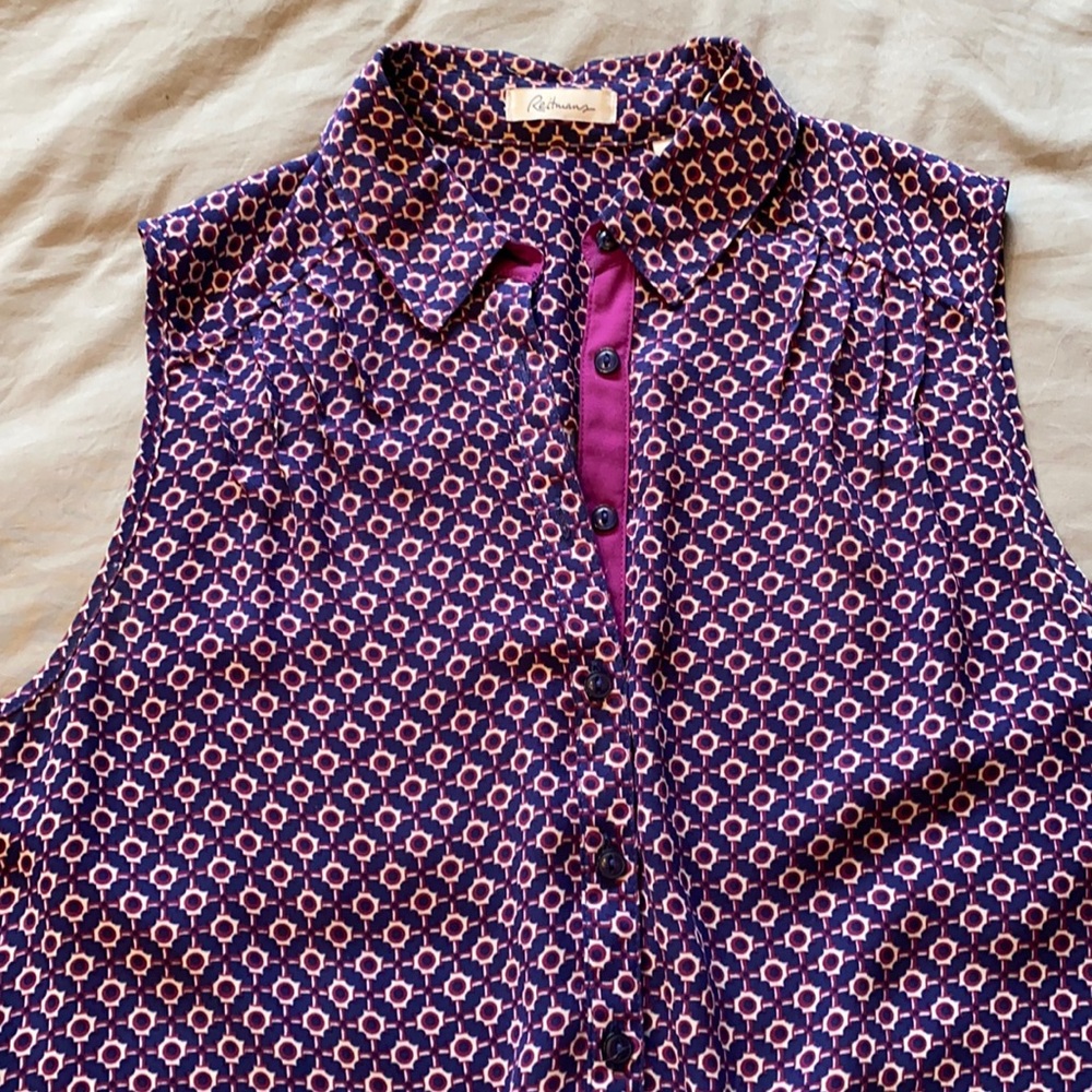 Sleeveless geometric blouse